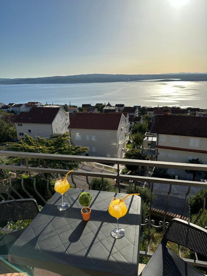 Apartments Badnje Dramalj Exterior foto